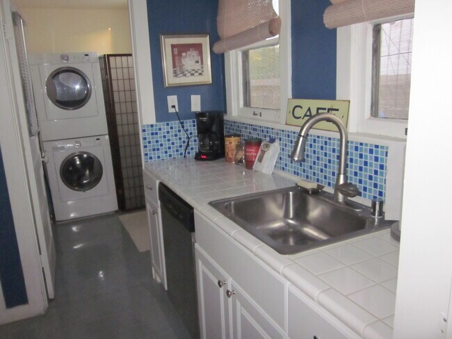 832 N Detroit St unit 3, Los Angeles, CA 90046 - photo 5