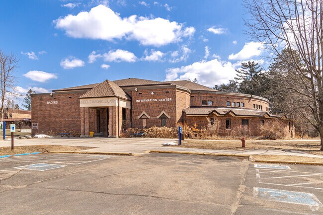 Grand Rapids is home to Minnesota North College – Itasca, one of six community college campuses in northern Minnesota.