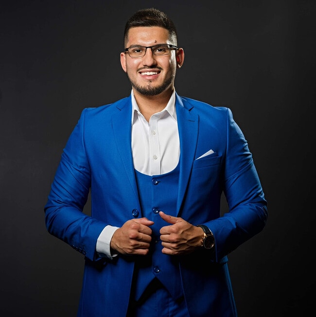 Agent Photo