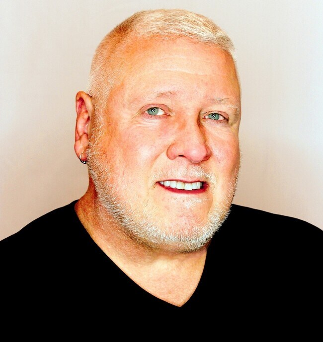 Michael Snell