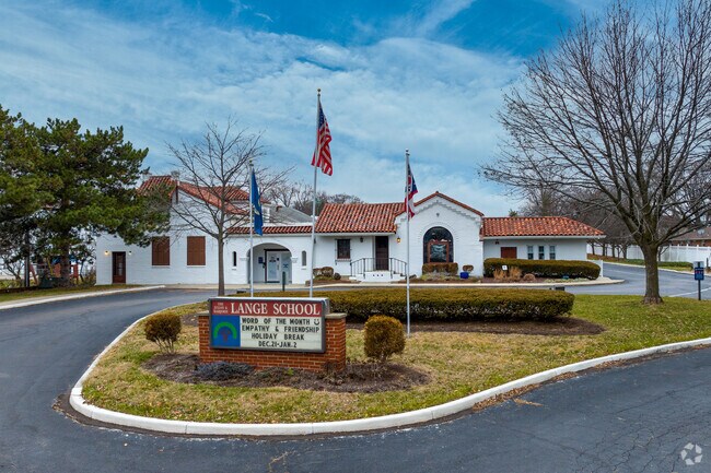 Julian & Marjorie Lange School welcomes students from Oakwood and surrounding areas.