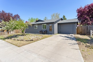 1640 SW 35th St, Redmond, OR 97756
