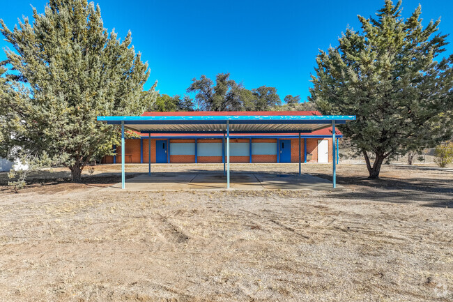 In Oracle, Oracle Ridge School is celebrated for its vibrant learning community.