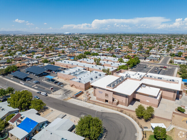 Tomahawk Elementary School started educating students in Phoenix, AZ in 1979.