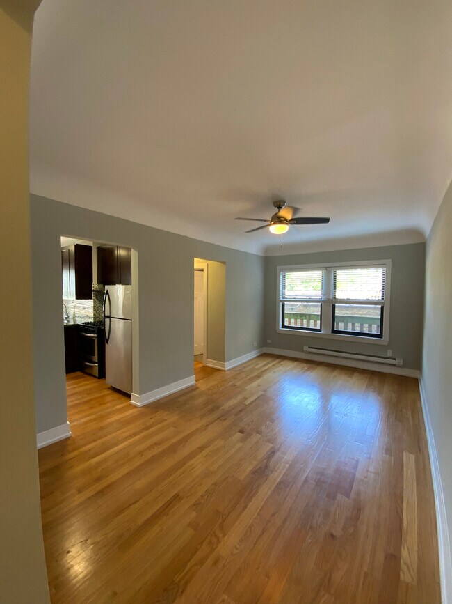 545 Chestnut St unit E545-303, Winnetka, IL 60093 - photo 3