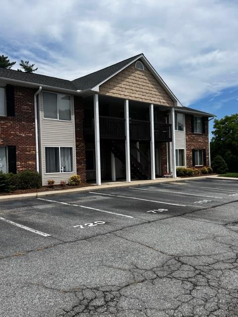 718 Westbrook Ct, Archdale, NC 27263