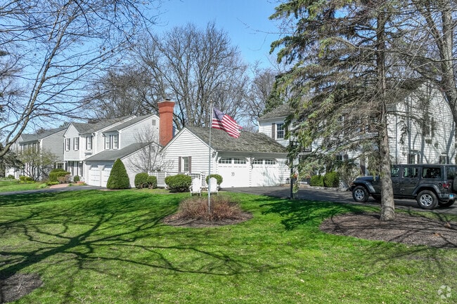 Barrington Hills offers many homes with both attached and detached garages.