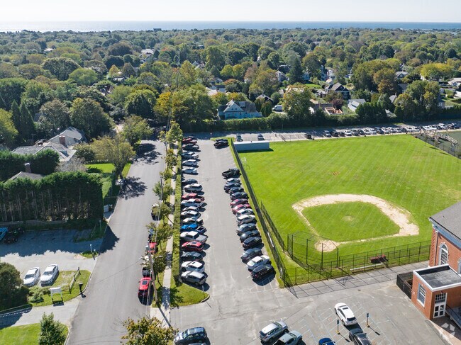 Southampton Elementary School has parking behind it next to the baseball field.