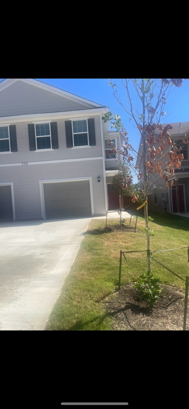 7712 Briarwood Pass unit 102, San Antonio, TX 78252 - photo 2