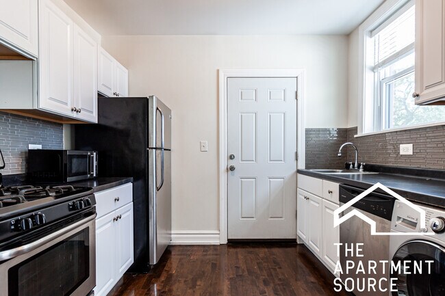 2133 W Giddings St unit 3C, Chicago, IL 60625 - photo 5