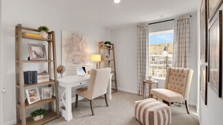 13 Whaler Dr, Runnemede, NJ 08078