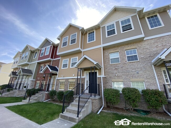 2122 High St, Des Moines, IA 50312 - photo 4