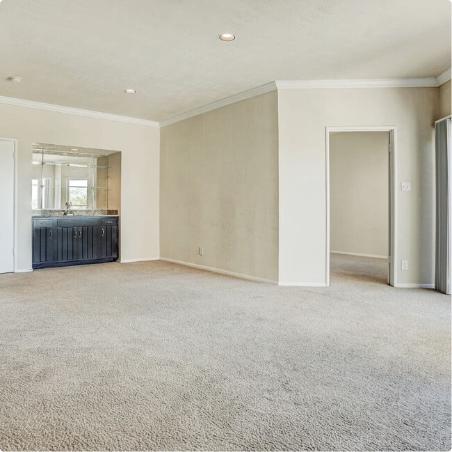 Legend Point Condominiums, Kemah, TX 77565 - photo 7