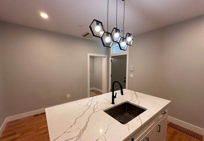 16 Baker Ct unit 1, Dorchester, MA 02125 - photo 3