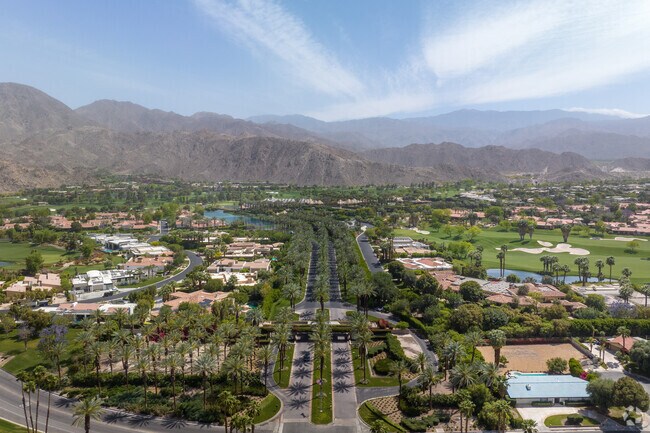 Bermuda Dunes offers panoramic views of the mountains throughout.