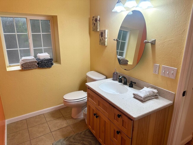 1428 Crown Ave unit ID1337819P, Medford, OR 97504 - photo 6