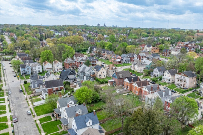 Evanston is a bright community with plenty of residential houses to call home.