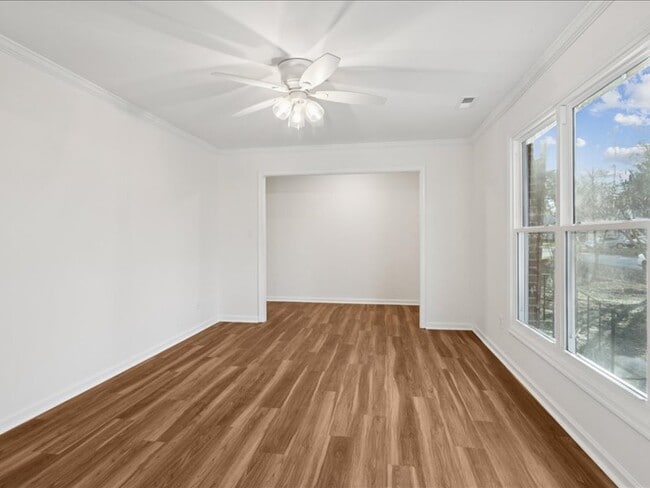 112 Winder Rd, Yorktown, VA 23693 - photo 5