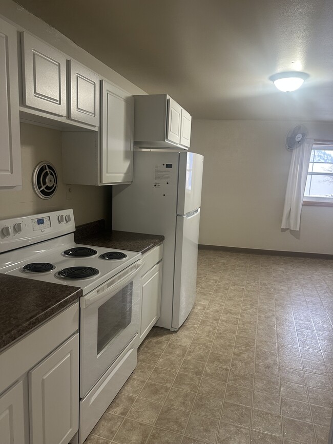 1908 W Main St, Rapid City, SD 57702 - photo 4