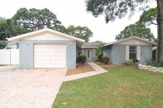 7173 Channelside Ln N, Pinellas Park, FL 33781