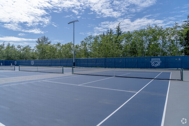 Squalicum High School tennis courts