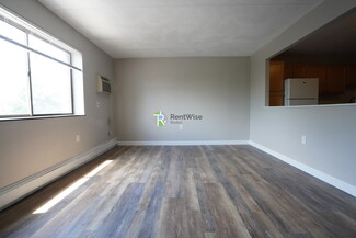 12 Cottage Ct Unit 5, Newton, MA 02458