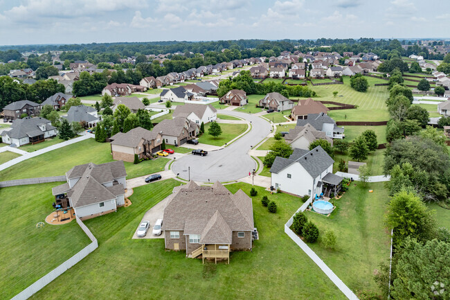 Craftsman and Traditional style homes dot the landscape of Ellington Chase.