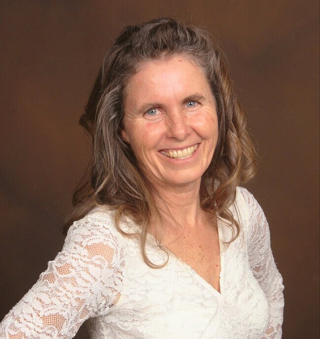 Bernadette Stech
