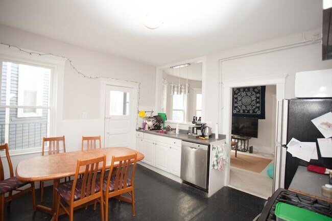 368 Broadway unit 3R, Cambridge, MA 02139 - photo 5
