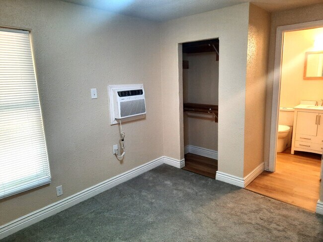 511 Wolf St unit B, Killeen, TX 76541 - photo 6