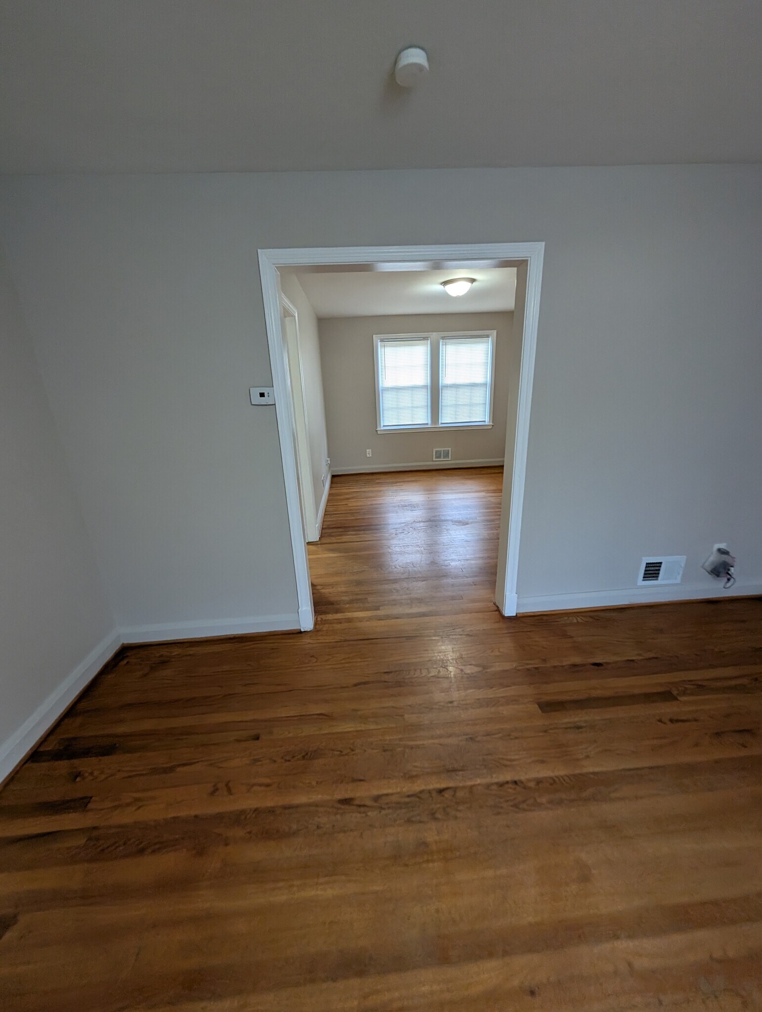 1410 Dundalk Ave, Dundalk, MD 21222 - photo 1