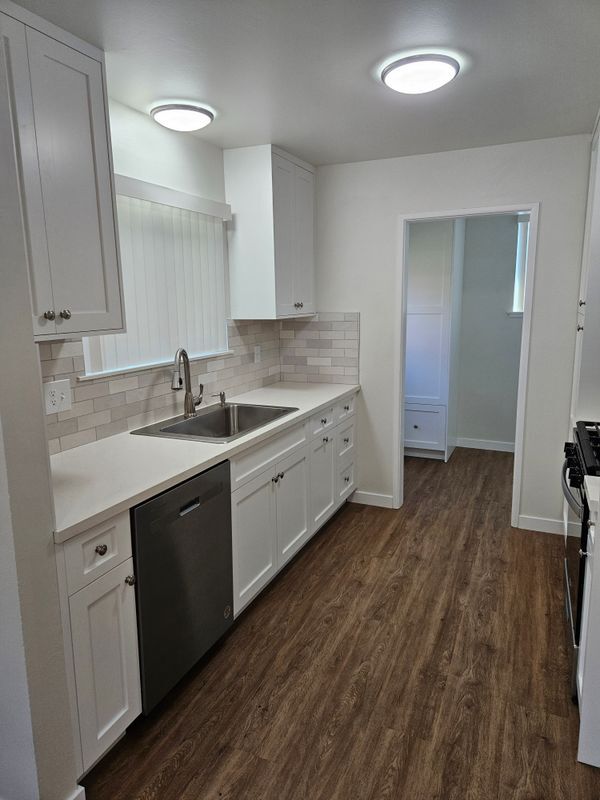 24201 Ambassador Place, Harbor City, CA 90710 - photo 6