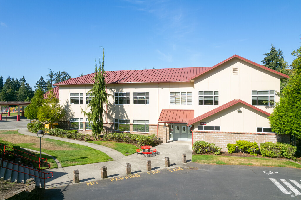 King's Elementary School, Rankings & Reviews - Homes.com