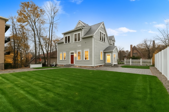 14 Newell Rd unit 1, Brookline, MA 02446 - photo 2