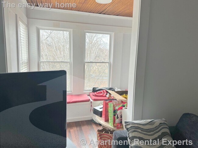 281 Alewife Brook Pkwy unit 2, Somerville, MA 02144 - photo 6