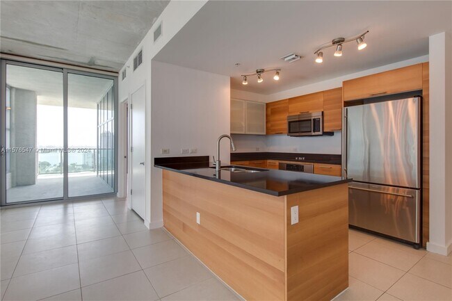 3301 NE 1st Ave unit M0506, Miami, FL 33137 - photo 7