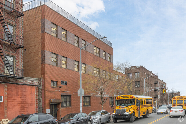 Admissions are somewhat competitive as the Beth Hamedrash Shaarei Yosher acceptance rate is 67%.