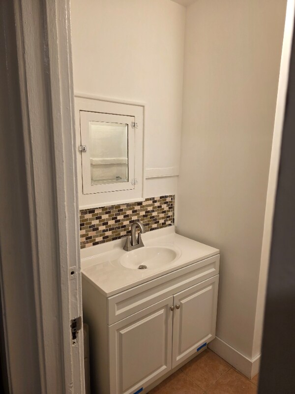 12 Gillespie Rd unit 2, Bloomfield, NJ 07003 - photo 3