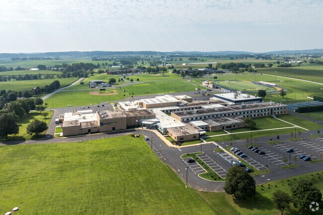 Eastern Lebanon County Senior High School has 752 students in grades 9-12 with a student-teacher ratio of 14 to 1.