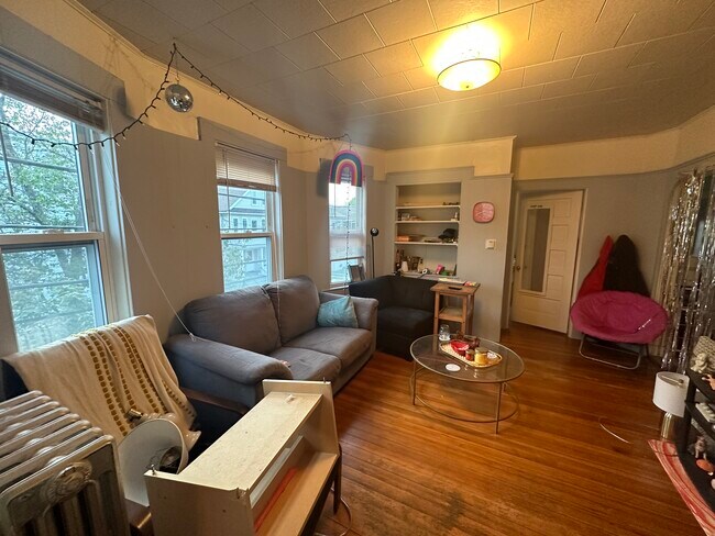 69 Conwell Ave unit 1, Somerville, MA 02144 - photo 2