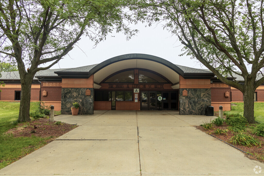 Thomas A Edison Elementary School provides education to the little residents in 
Hammond.