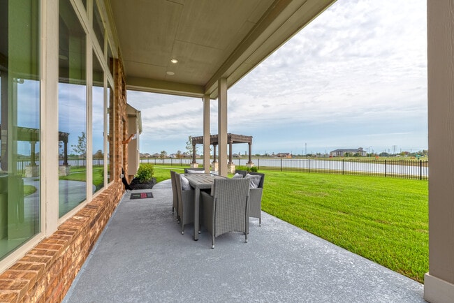 10526 Lyra Ln, Richmond, TX 77467 - photo 6