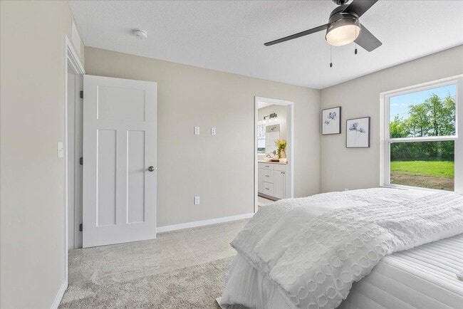 715 Spruce Needle Ln, Cedar Falls, IA 50613 - photo 7