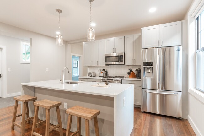 65 Beech Glen St unit 2, Roxbury, MA 02119 - photo 6