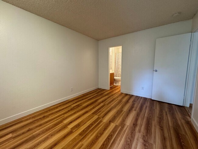 860 W Moorhead Cir unit 2L, Boulder, CO 80305 - photo 7