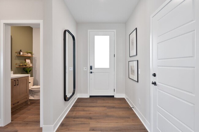 100 Gray Pine Way, Piru, CA 93040 - photo 3