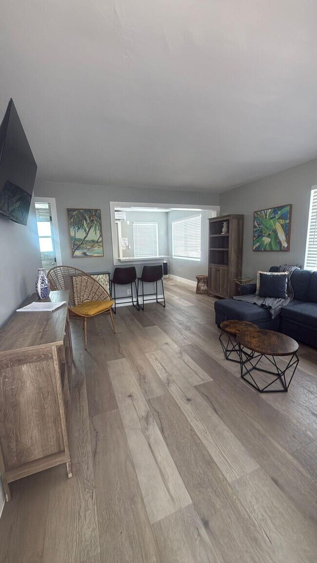 320 Walnut St unit ID1272069P, Hollywood, FL 33019 - photo 7