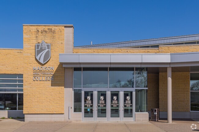 In just an hour’s drive from Reedsburg, Madison Area Technical College provides higher education.