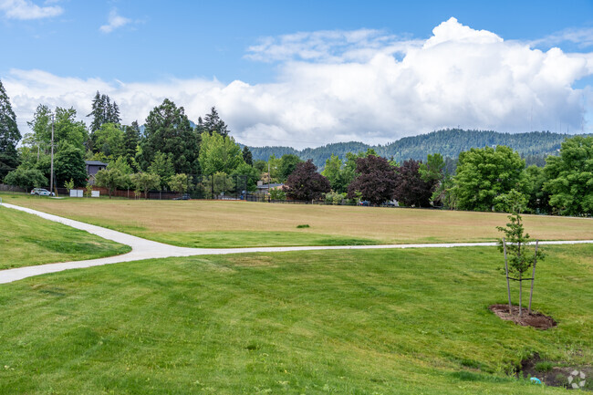 Camas Ridge Community Elementary School has a large open field for kids to play on in Amazon.