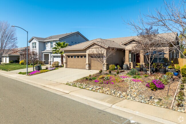 Homes in Stone Creek feature manicured lawns that don't require high maintenance.